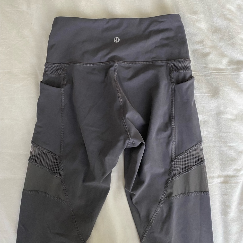 Lululemon Mesh In Motion Crop - Picture 6 of 9